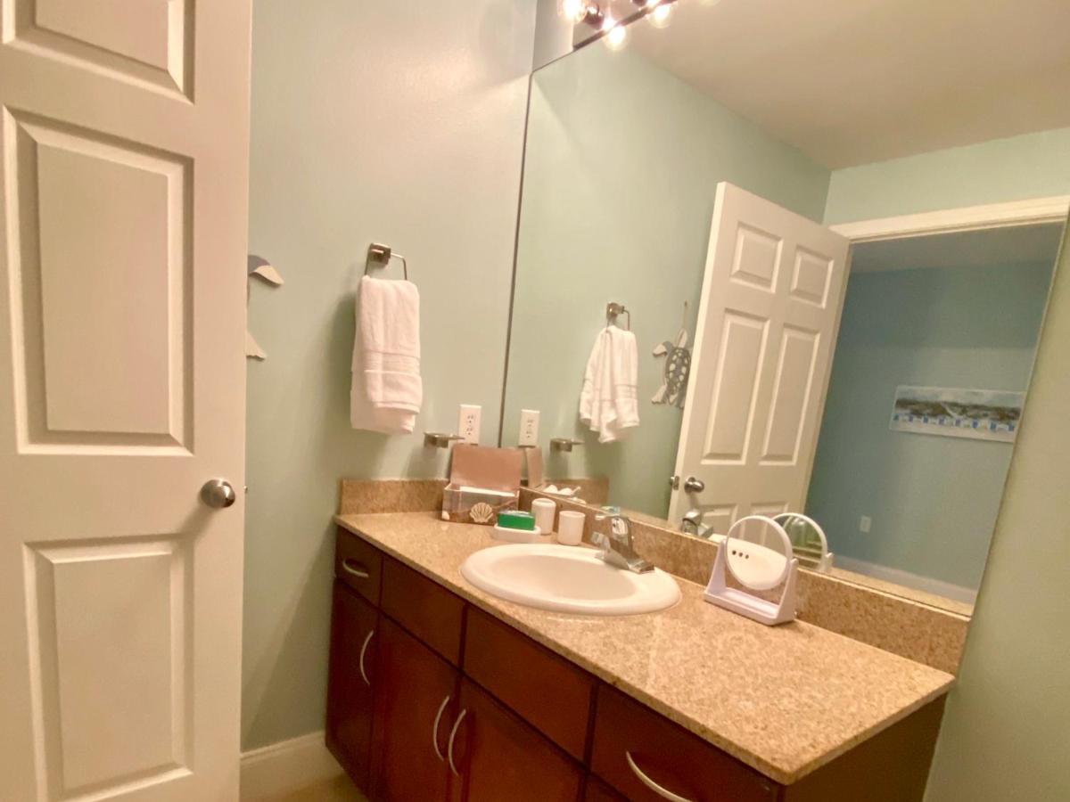 Laketown Wharf Luxury 1 Bedroom Gulf View Hosted By Eastwestgetaway * Panama City Beach